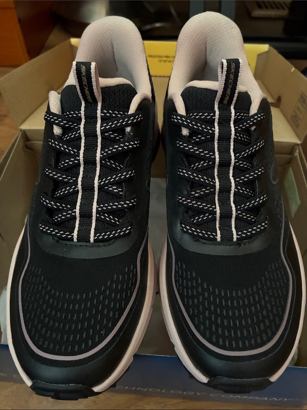 Skechers women slip-ins sneakers